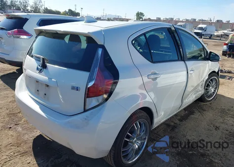 2016 Toyota Prius C Two z USA, uszkodzony, nr VIN JTDKDTB36G1116460